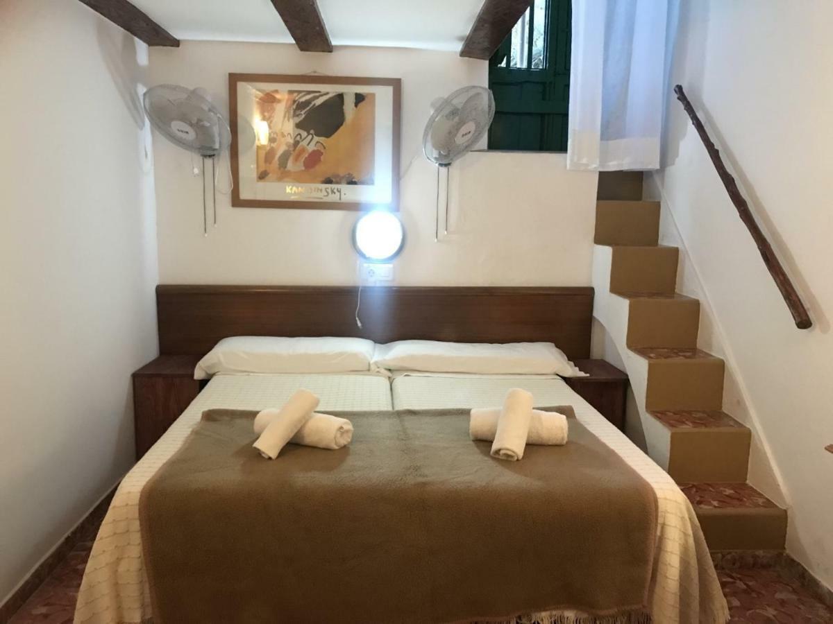 فندق Casa De Huespedes La Pena مدينة إيبيزا المظهر الخارجي الصورة