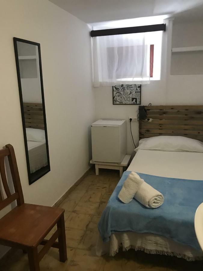 فندق Casa De Huespedes La Pena مدينة إيبيزا المظهر الخارجي الصورة